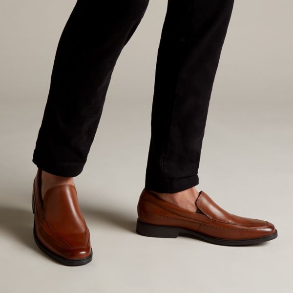 Clarks Mens Tilden Free Loafers Dark Brown | CA-9431275